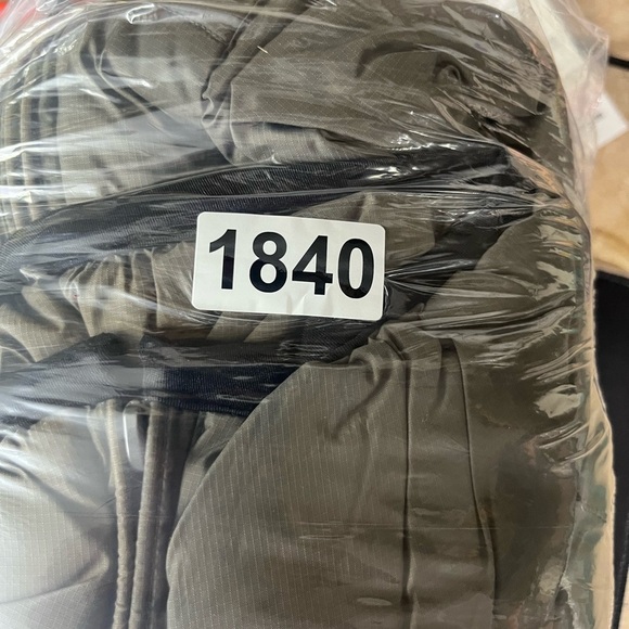 American Outfitters Y2K Puffer Vest Mens L 100% Duck Down Feathers Vintage 1840 - Picture 7 of 7